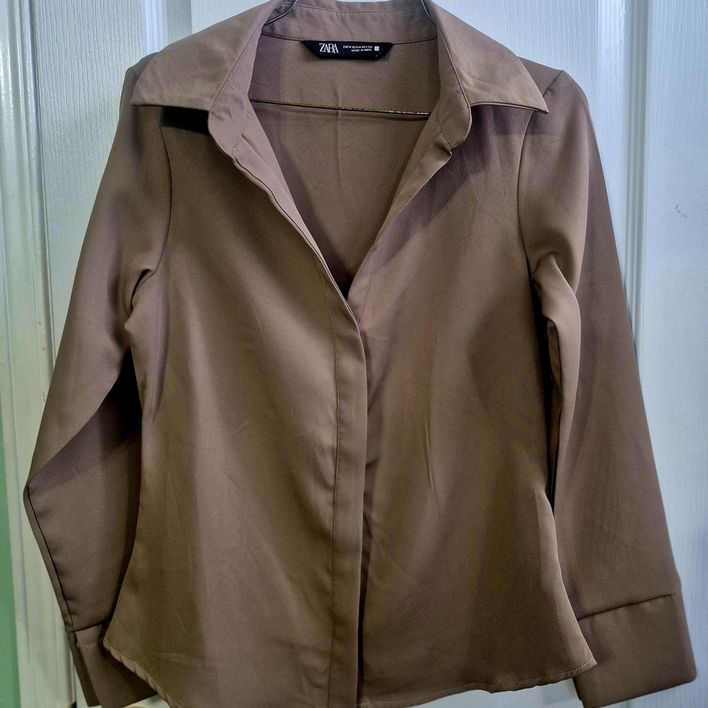 Zara Women's Long Sleeve Shirt in Brown